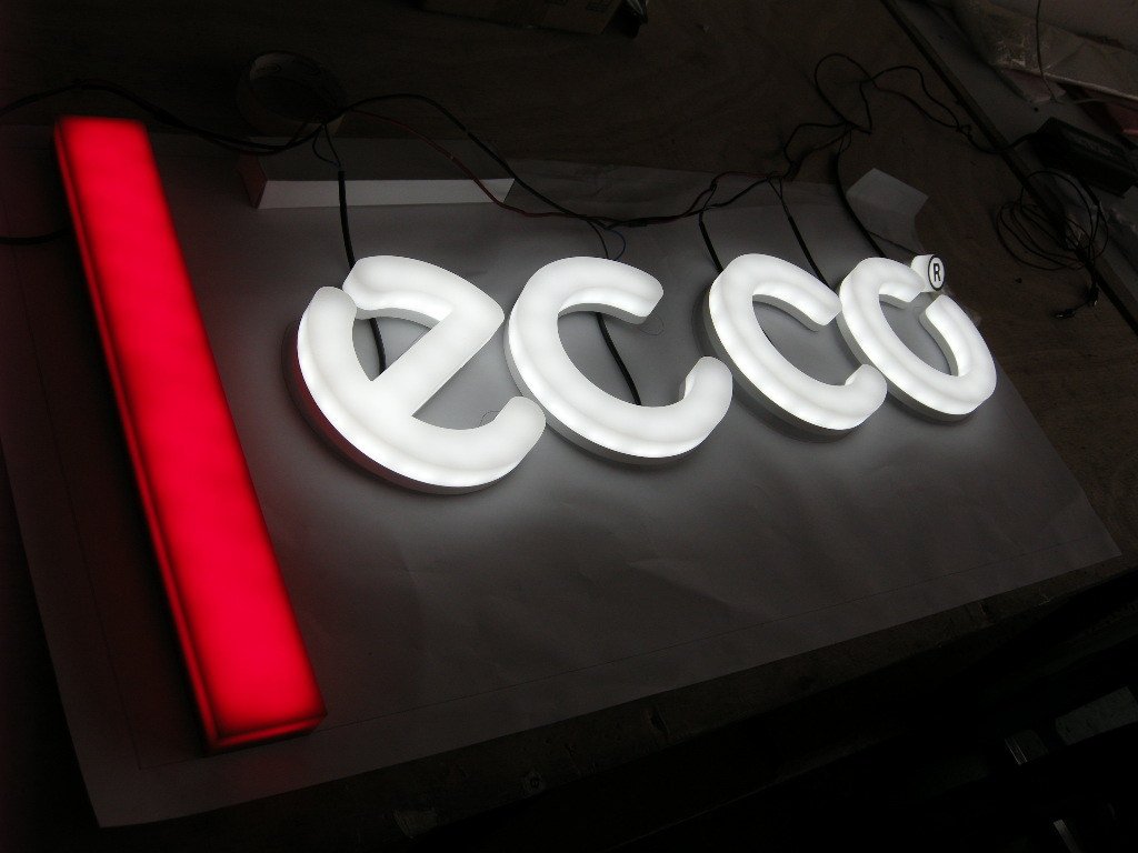 ecco-litery